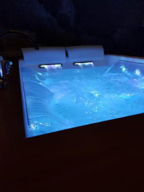 La grotta nel borgo Roccastrada